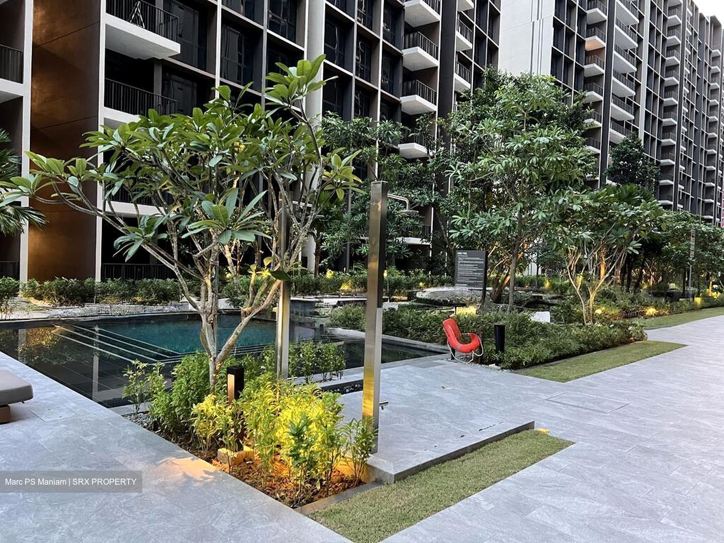 Tenet (D18), Condominium #498207011